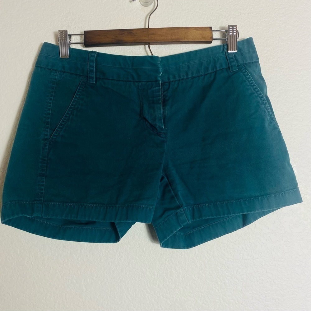 J Crew 100% Cotton Green Chino Short Size: 2